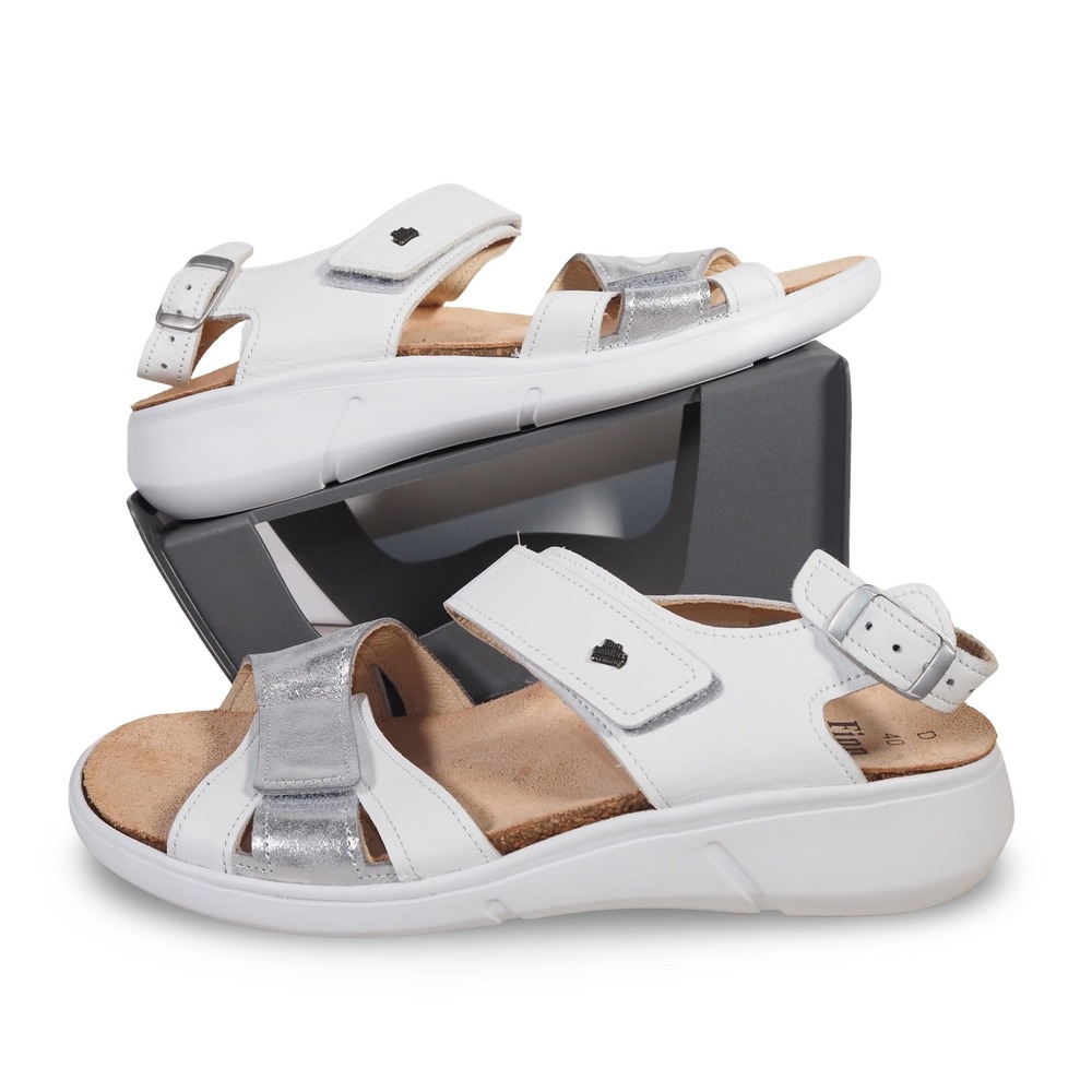 Finn Comfort Gomera Womens 9/40 White Silver Leather Comfort Sandals Germany